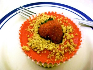Strawberry cheesecake cupcakes