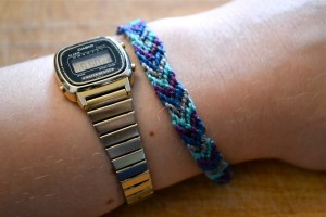 make a friendship bracelet
